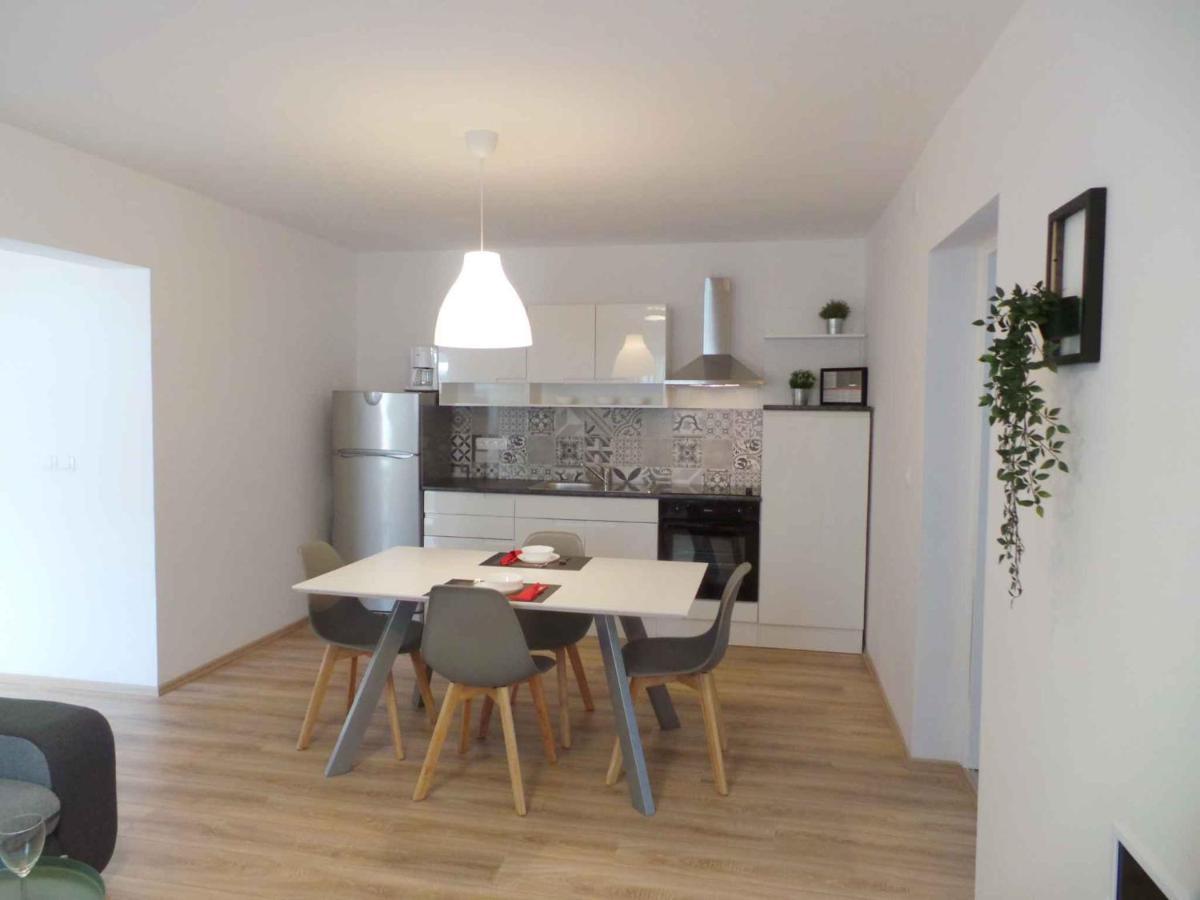 Apartments In Njivice/Insel Krk 34038 מראה חיצוני תמונה